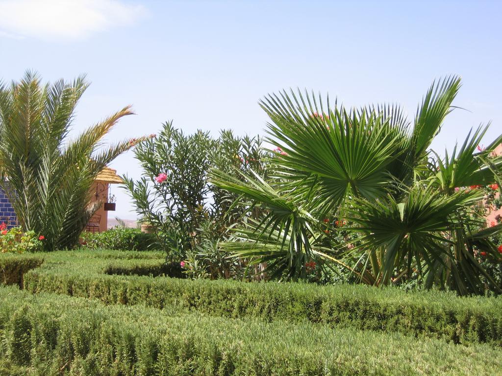 Bed and Breakfast Les Tourmalines Afeggou Exterior foto