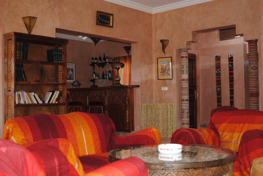 Bed and Breakfast Les Tourmalines Afeggou Exterior foto