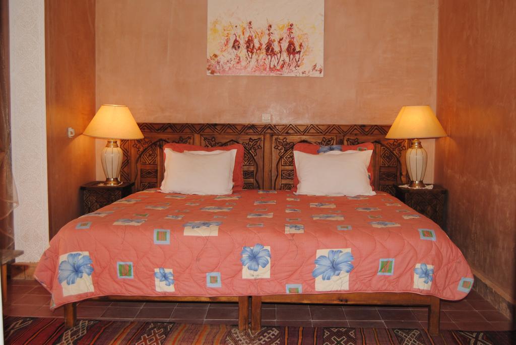 Bed and Breakfast Les Tourmalines Afeggou Exterior foto